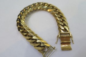 18金喜平のブレスレットをお買取りさせていただきました。(金買取)