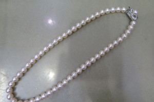 プラチナ900留め具の真珠ネックレスをお買取りさせていただきました。(パールネックレス買取/プラチナ買取)