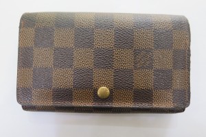 ヴィトンのお財布をお買取りさせていただきました。(ブランド財布買取/ブランド品買取)