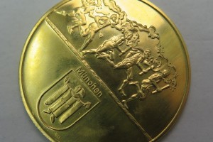 ミュンヘン五輪1972年記念 記念金メダル（聖火ランナー）10金メダルをお買取りさせていただきました。（金メダル買取）