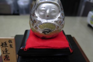 銀製の置物（達磨）をお買取りさせていただきました。（銀買取/銀製品買取）