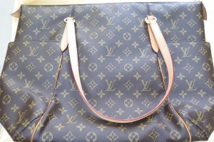 ルイ・ヴィトンのバッグをお買取りさせていただきました。（ヴィトン買取）